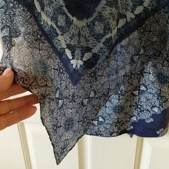 Blouse - Picture 5 of 5